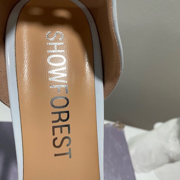 Chic White Platform Heels - Picture 5 of 8